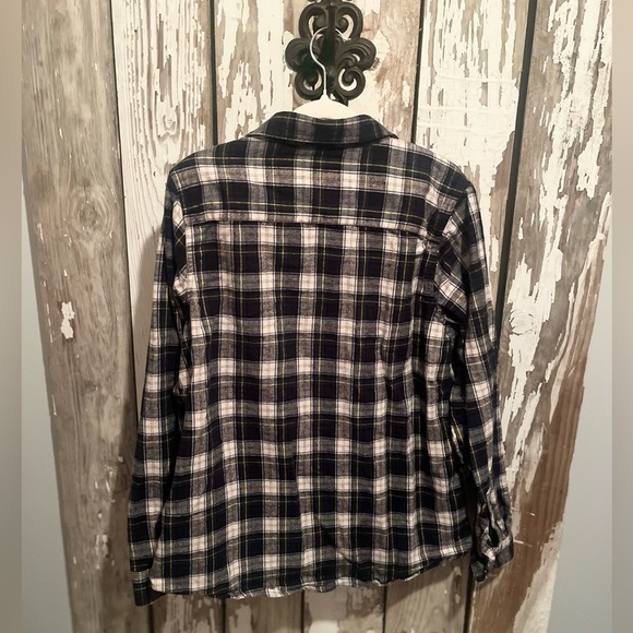 LL Bean blue tartan Relaxed fit size medium - Picture 3 of 5